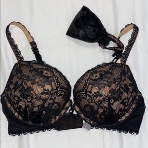 NEW VS black extra padding lace bra